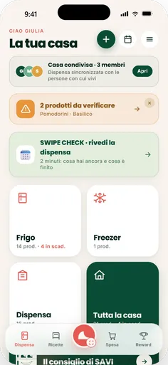 La schermata iniziale di SAVI con l'avviso dei prodotti in scadenza e il riepilogo di frigo e freezer.